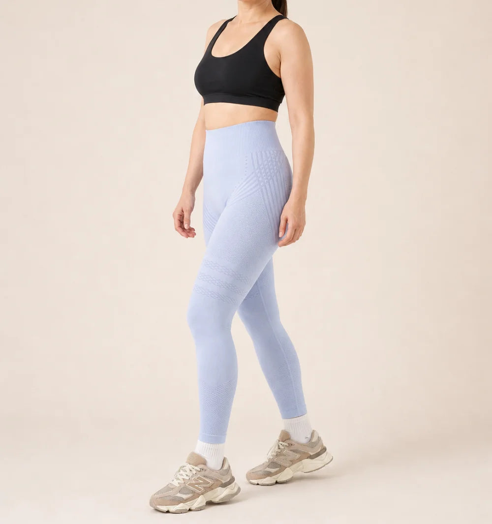 3D Leggings in Light Purple, seamless knit with raised 3D panels