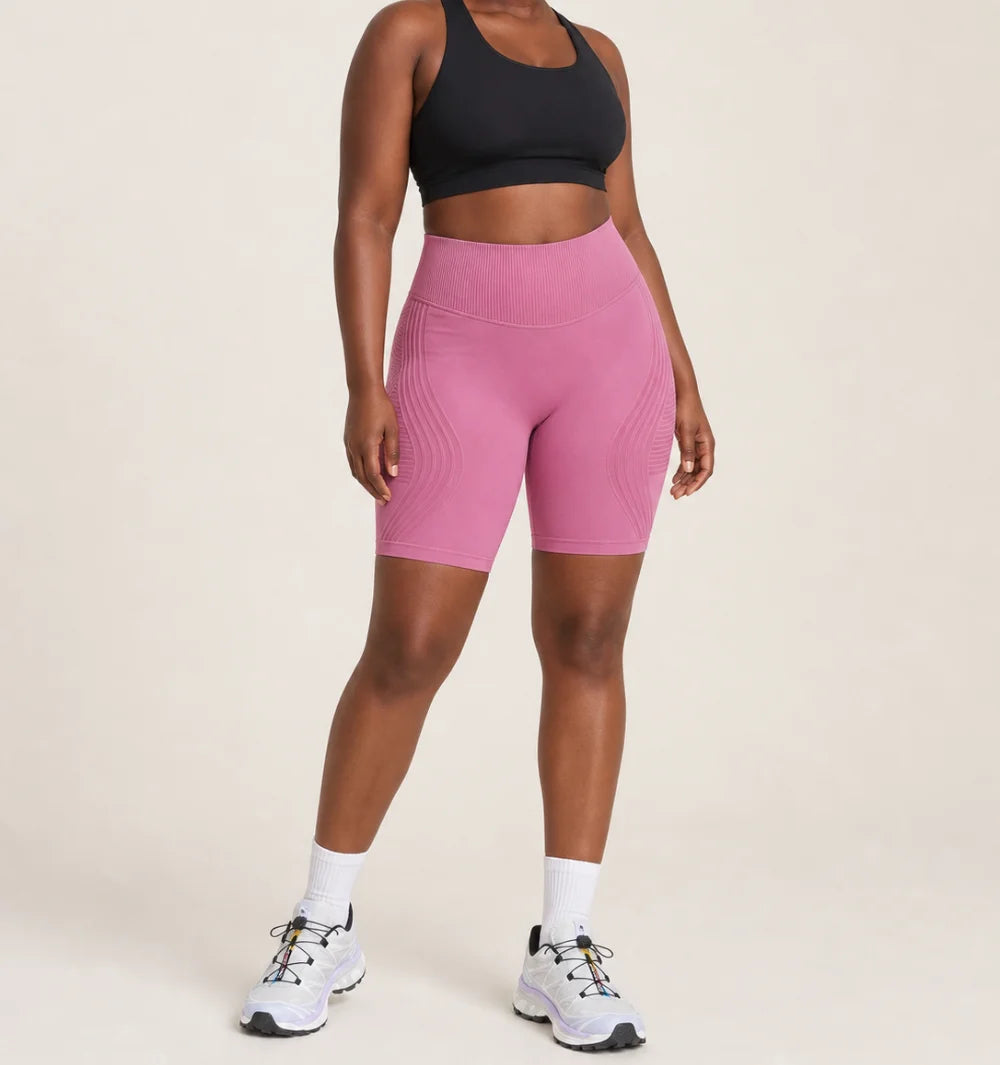 3D Shorts in Dusty Pink, front view of the seamless knit with raised 3D panels